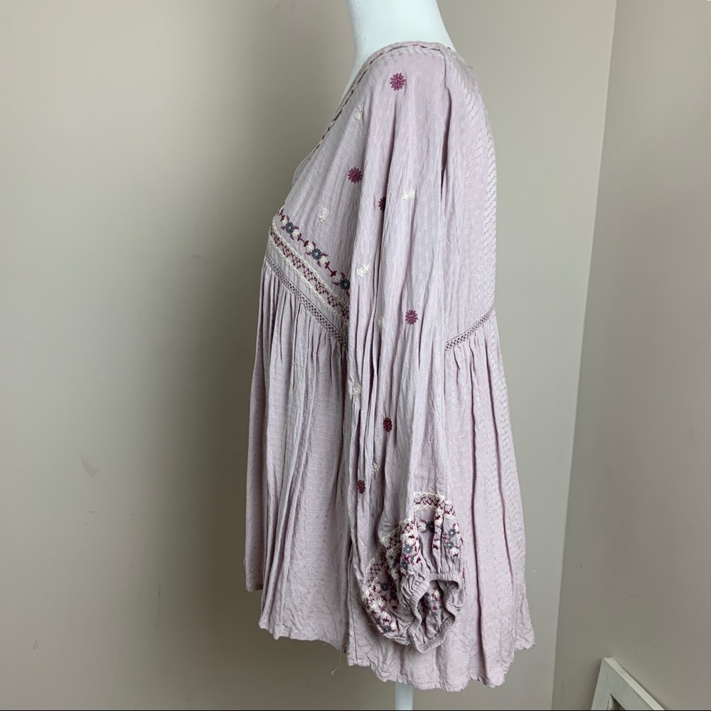 Knox Rose Embroidered Floral V Neck Top Small - Picture 2 of 4